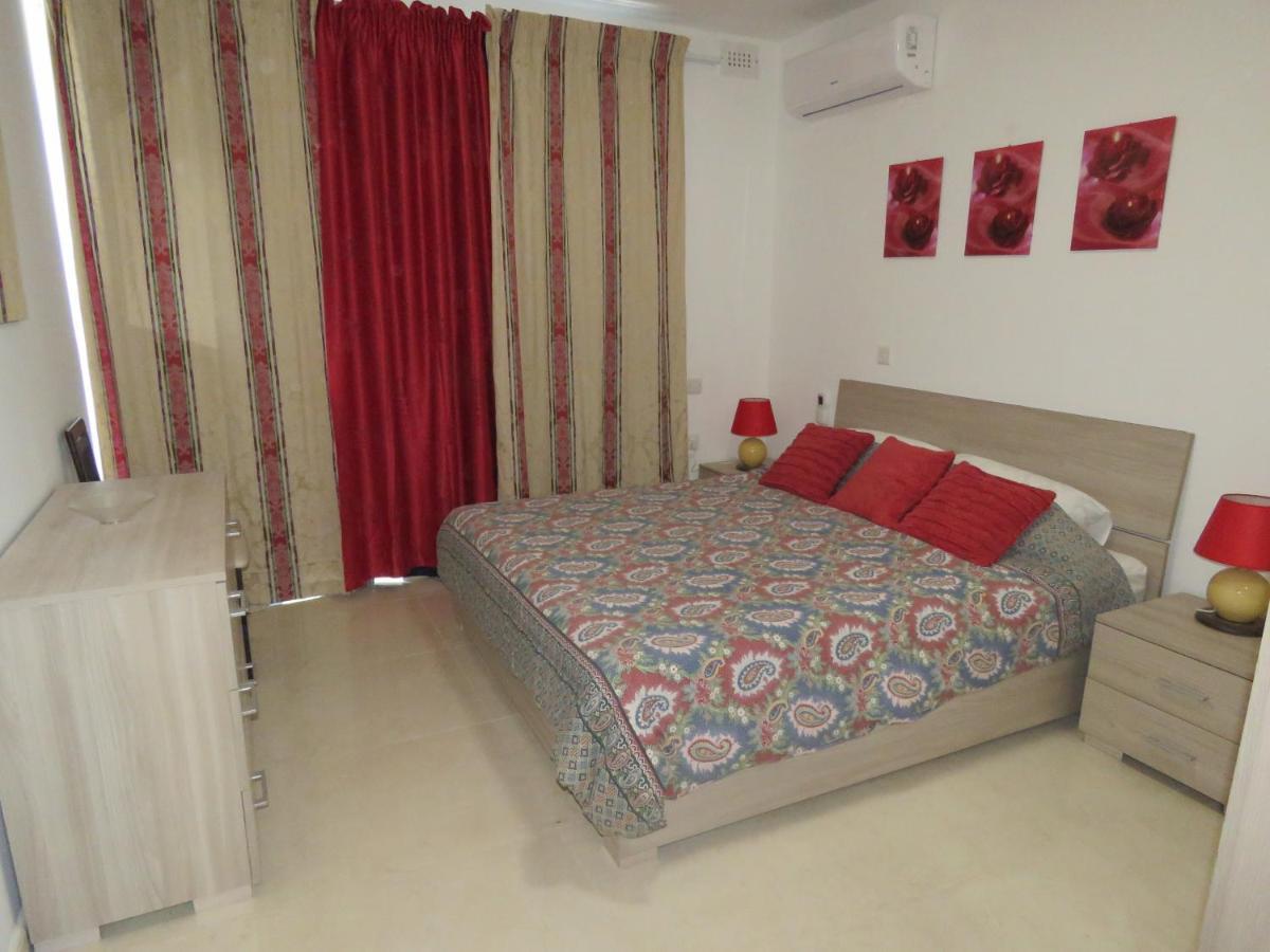 Aquamarine Sea Front Apartments - First Floor Marsaskala Eksteriør bilde